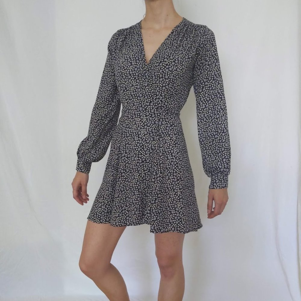 XS? | Stella Laguna | Ditsy Floral Wrap Dress